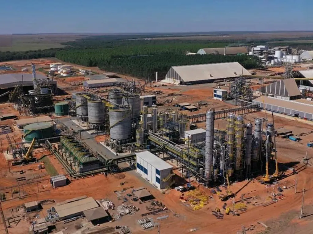 Planta industrial atendida pela equipe da Servmaster